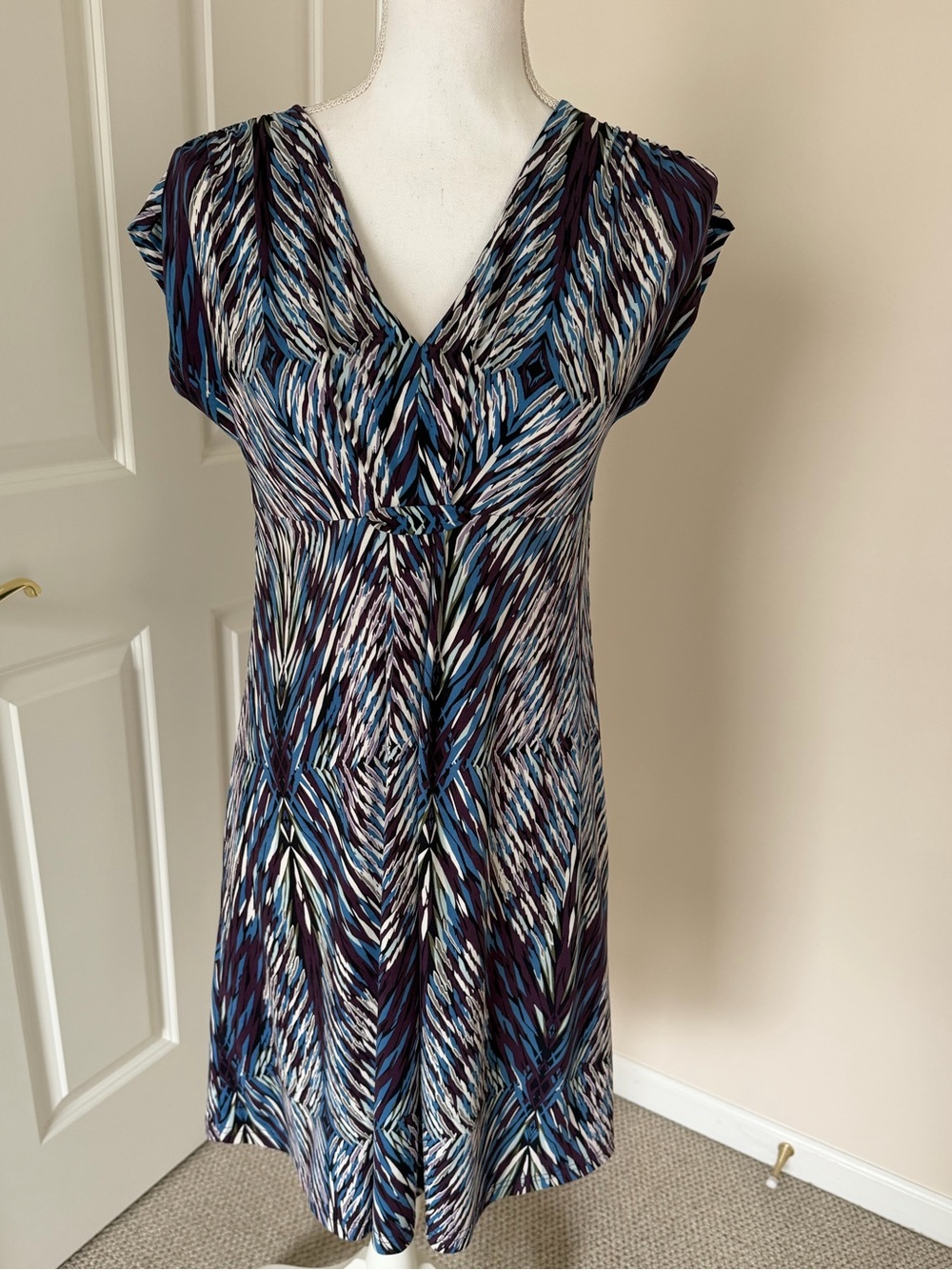 ESPRIT - Women's V-Neck Cap-Sleeve Dress  (medium)
